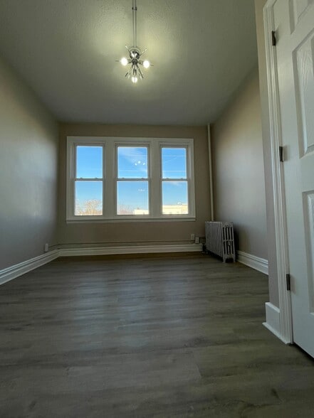 Building Photo - 244 Duncan Ave