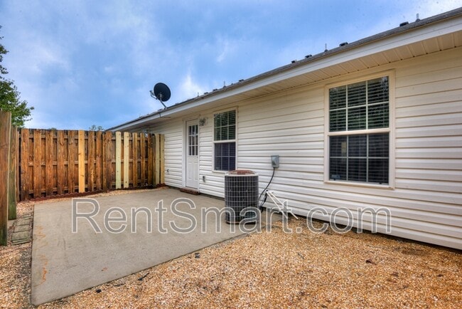 Building Photo - 318 Browning Dr