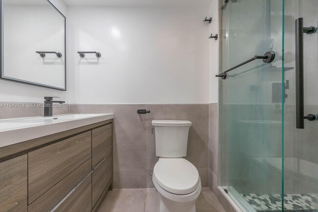 Building Photo - 20291 NE 30th Ave