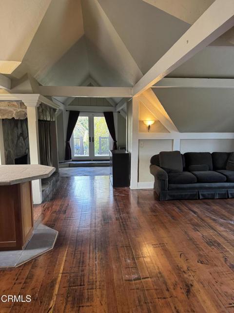 Building Photo - 141 N Grand Ave