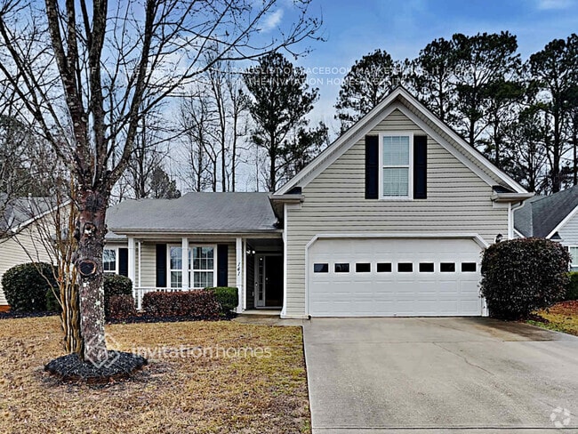 Building Photo - 141 N Square Ln