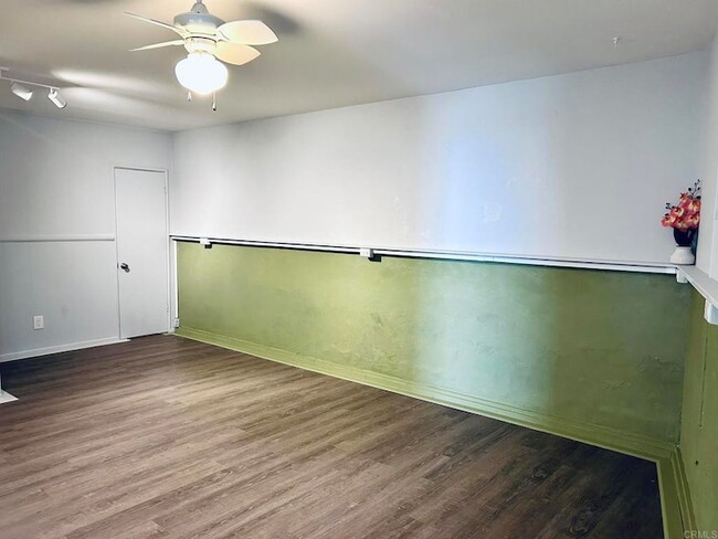 Building Photo - 25072 Alicia Dr
