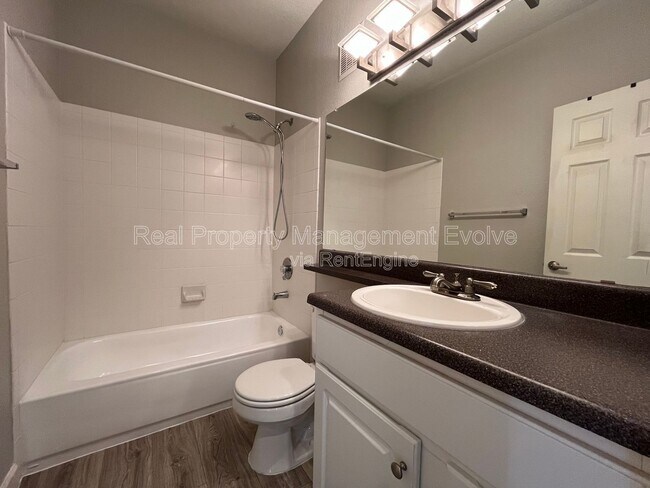 Building Photo - 4455 E Paradise Vlg Pkwy S