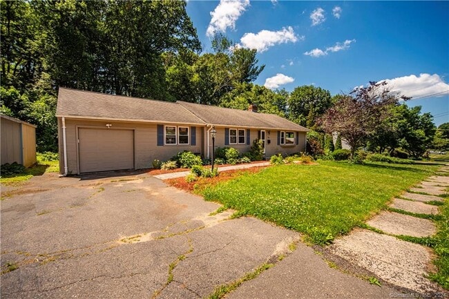 Building Photo - 70 Ivy Rd