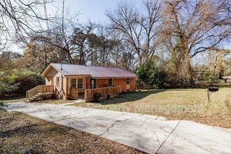 Building Photo - 414 W Richland Ave