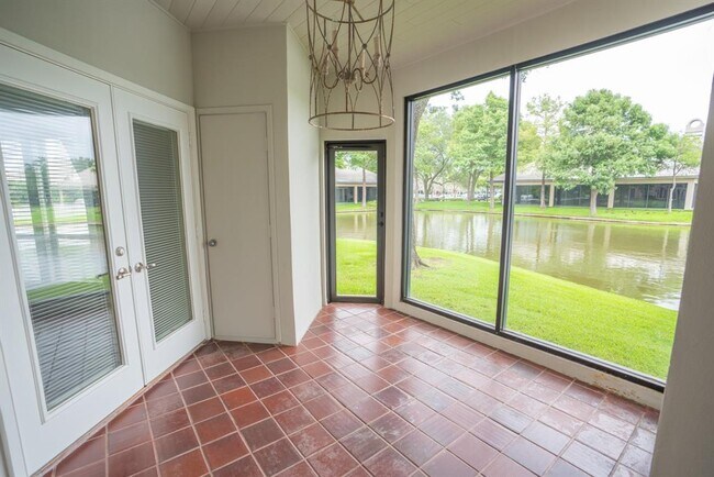 Building Photo - 4144 Greystone Way