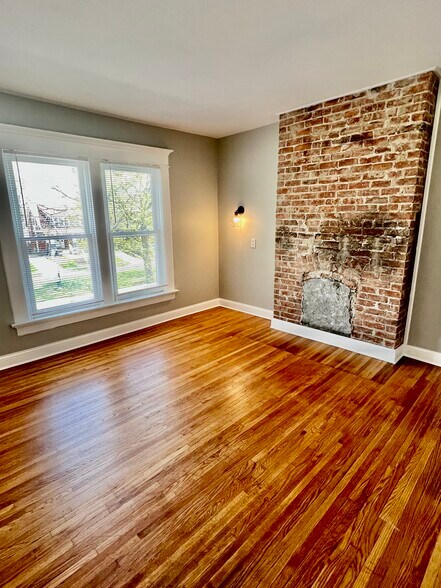 Building Photo - 739 Wilson Ave