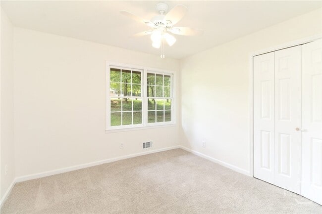Building Photo - 1191 Arrowhead Rd