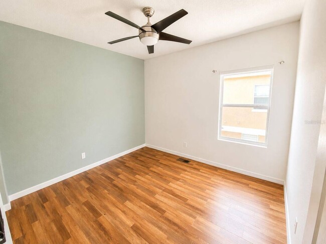 Building Photo - 2256 Betsy Ross Ln