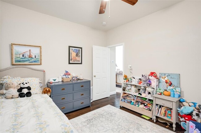 Building Photo - 2729 Kinney Oaks Ct