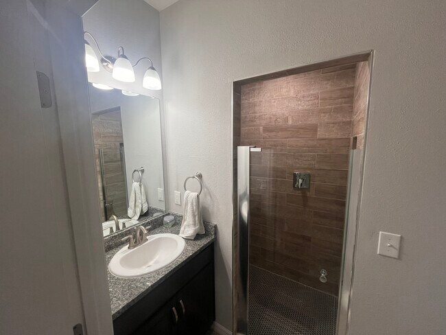 Building Photo - 32848 Sand Creek Dr