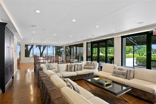 Building Photo - 3301 Bayshore Blvd