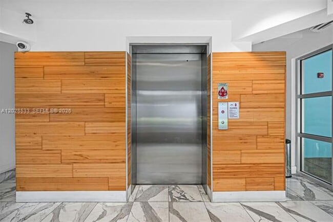 Building Photo - 7728 Collins Ave