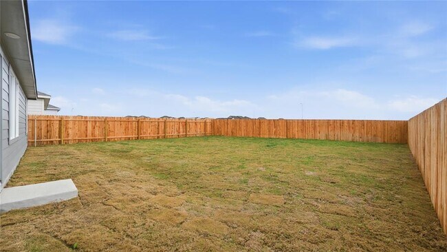 Building Photo - 221 Stumpy St