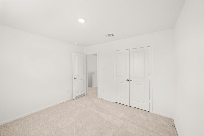 Building Photo - 1522 Windrose Bnd