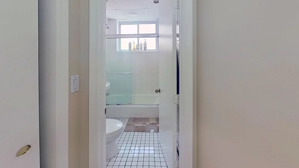 Building Photo - 123 Sewall Ave