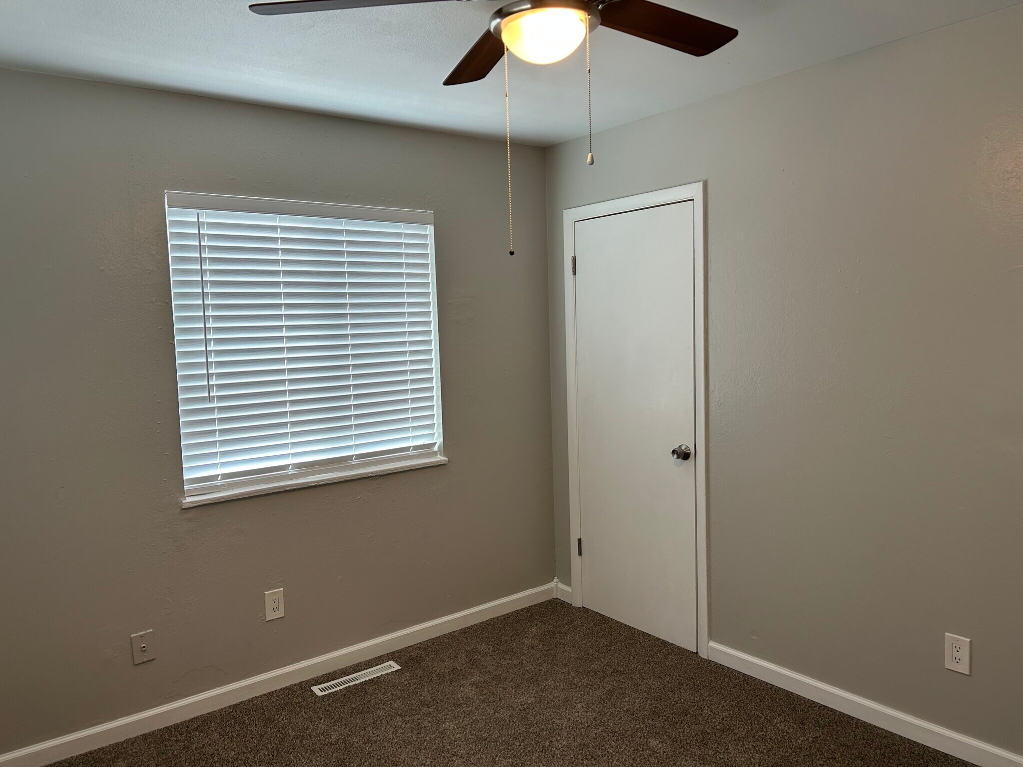 Building Photo - 4339 Ericson Dr