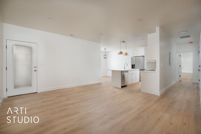 Building Photo - BRAND NEW Orem Basement Apartment