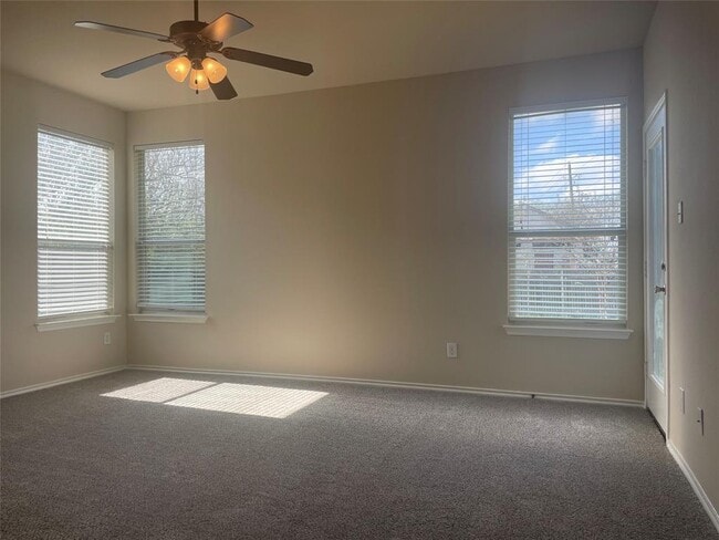 Building Photo - 109 Wimberley St