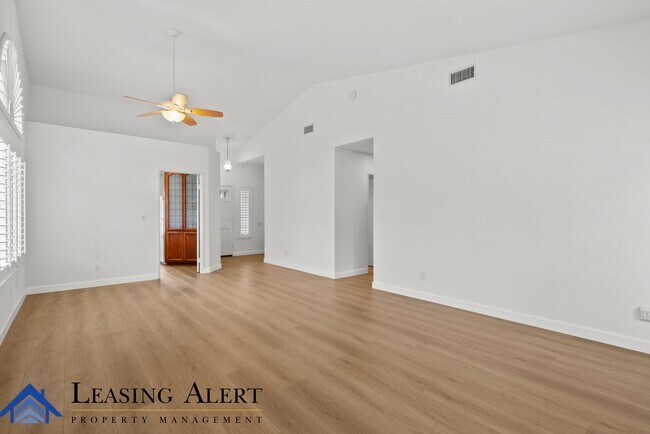 Building Photo - 23459 W Riversbridge Way