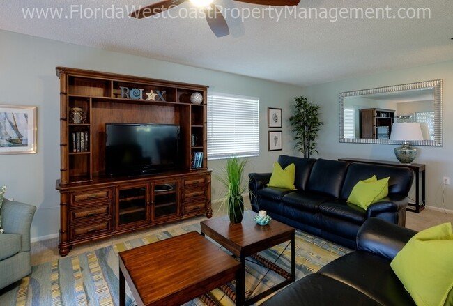 Building Photo - SIESTA KEY! DIRECT WATER VIEWS! ANNUAL LEA...