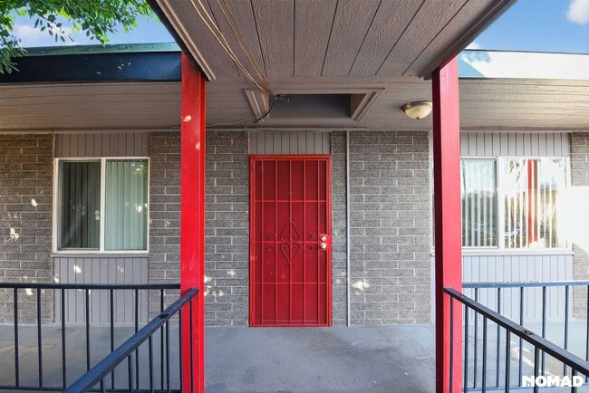 Building Photo - 6502 N 17th Ave