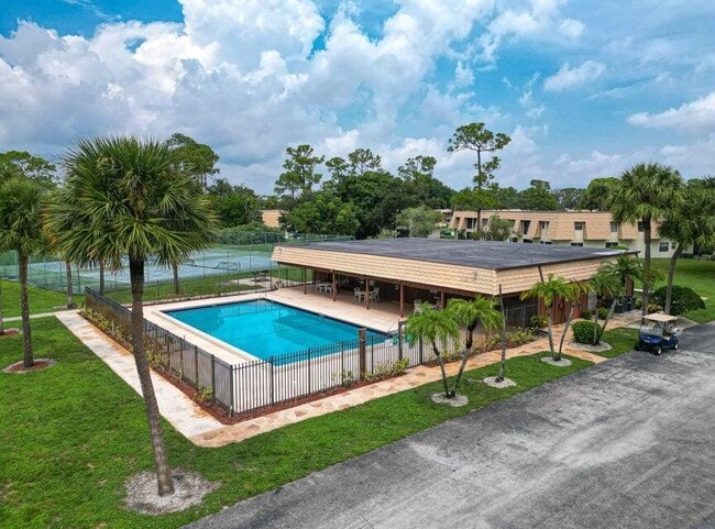 Building Photo - 4151 Oak Terrace Dr