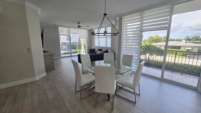 Building Photo - 191 SE 20th Ave