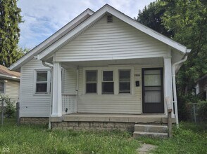 Building Photo - 2908 E 17th St