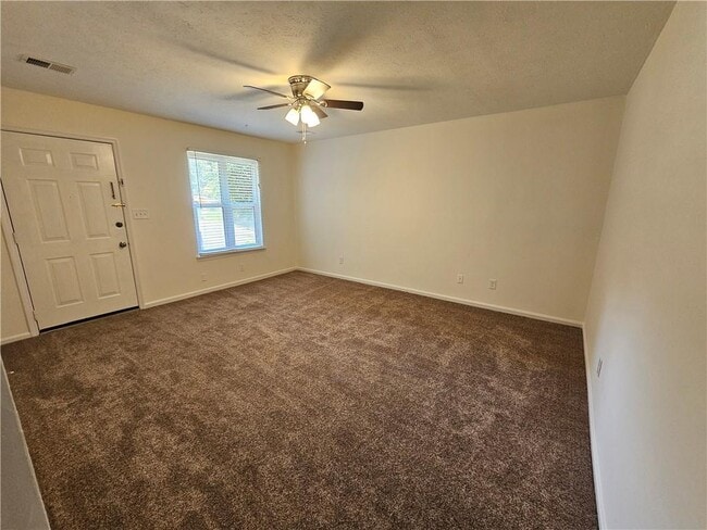 Building Photo - 2460 Washington St