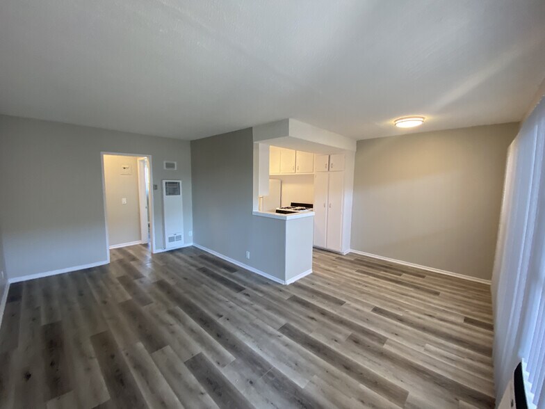 living room - 1635 N Hobart Blvd