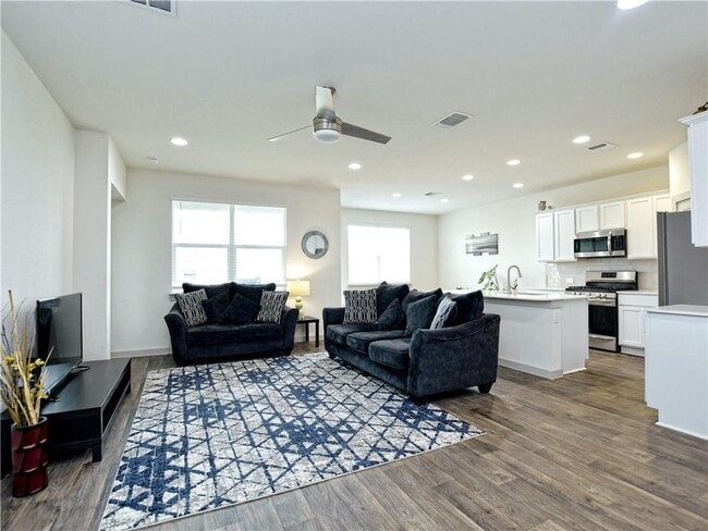 Building Photo - 4612 Oxgang Dr