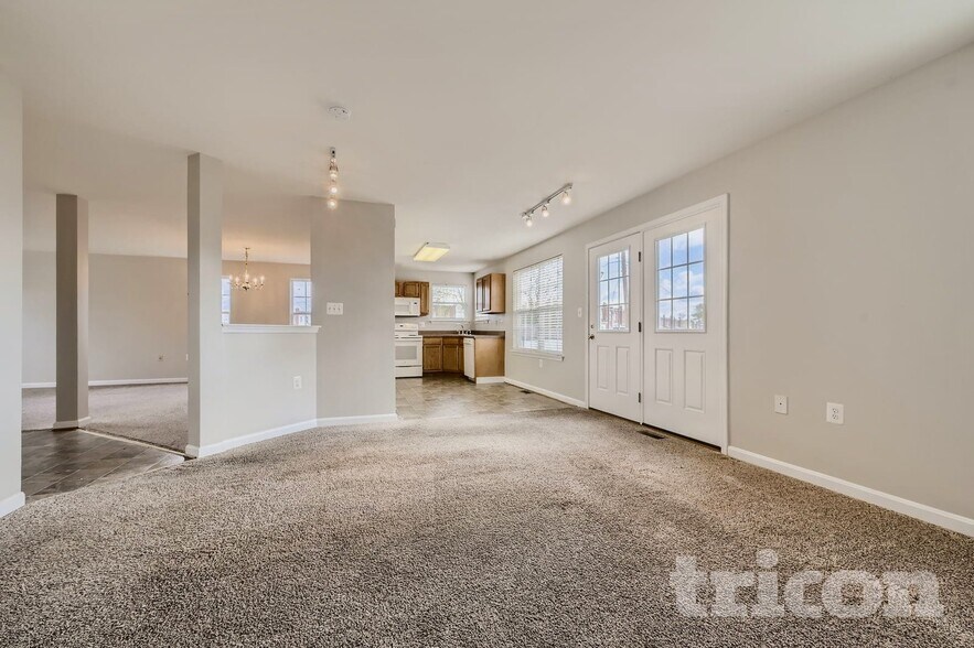 Building Photo - 5125 Cals Ct