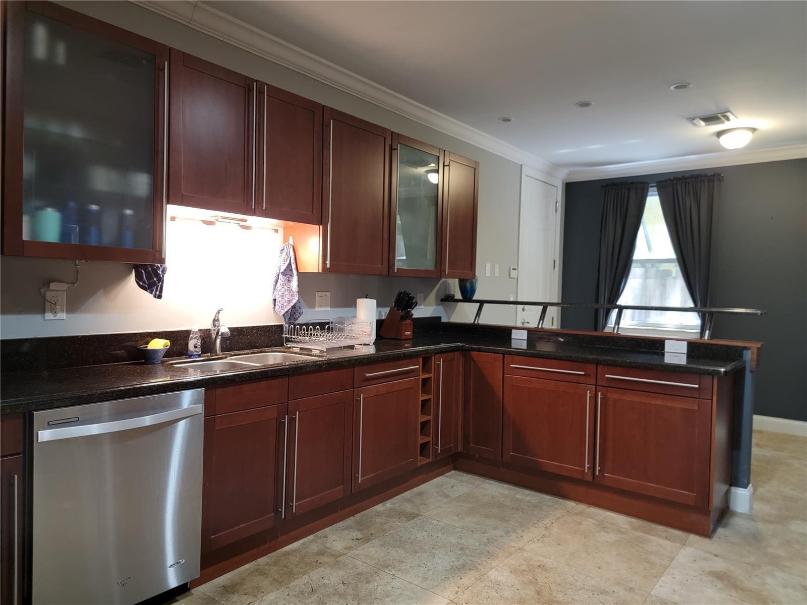 Building Photo - 486 SW 5th St