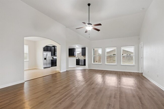 Building Photo - 1204 Twin Estates Dr