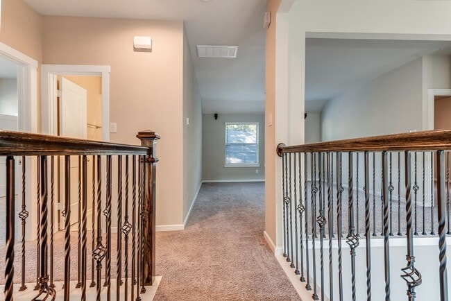Building Photo - 104 Windflower Track Ct