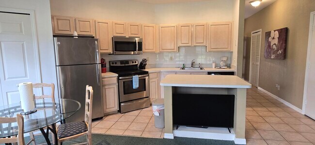 Building Photo - 10037 Perfect Dr