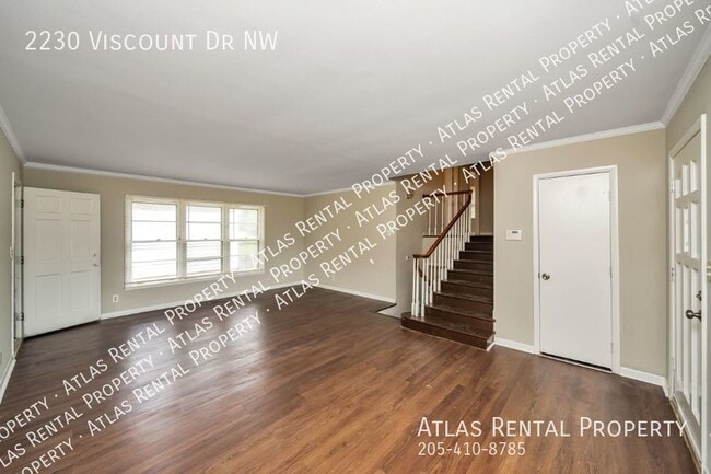 Building Photo - 2230 Viscount Dr NW