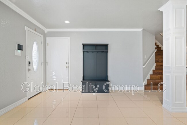 Building Photo - 11016 Forest Shower