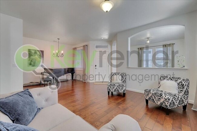 Building Photo - 4510 Pheasant Ln