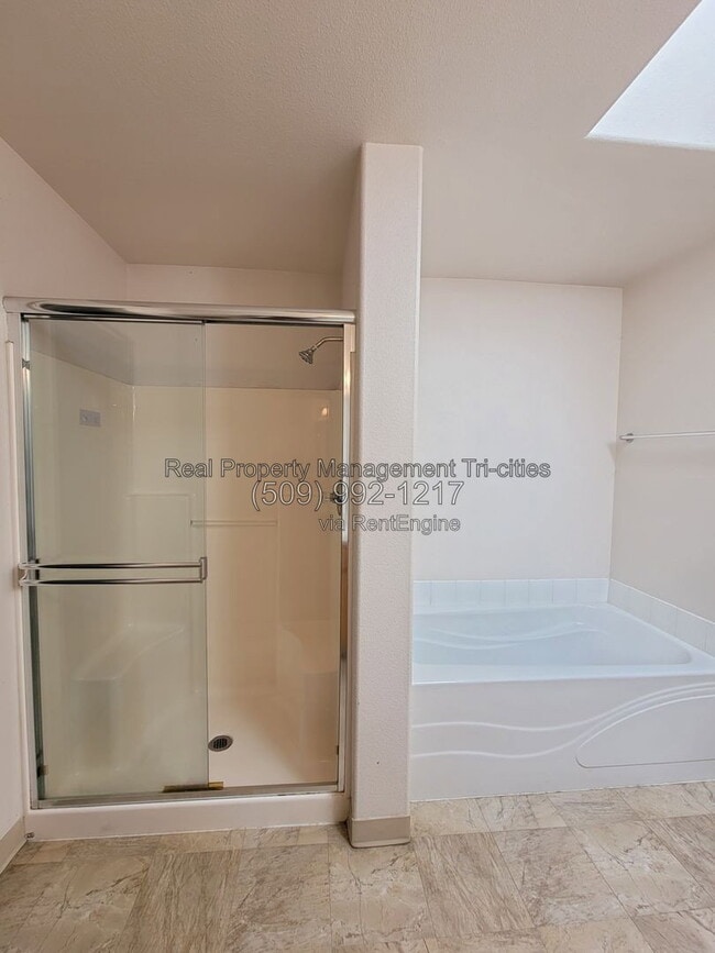 Building Photo - 7606 Quadra Dr