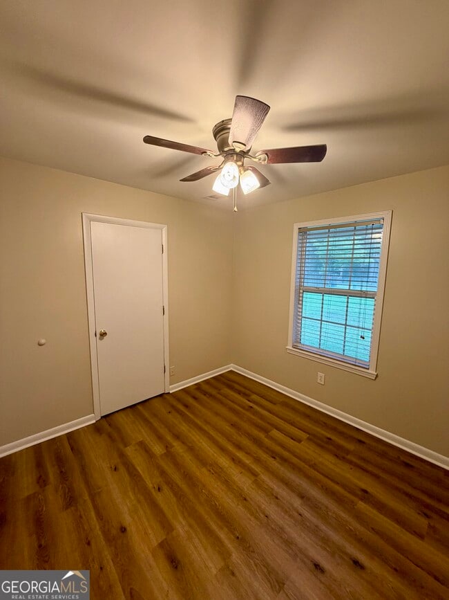 Building Photo - 513 Cherokee Ct