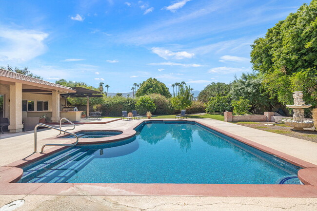 Building Photo - 72056 Palm Haven Dr