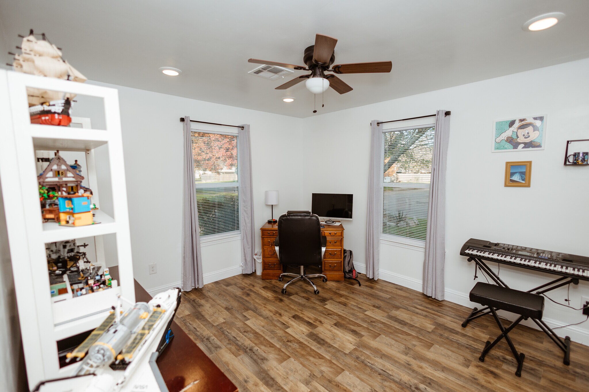 Building Photo - 3836 Leland Ave