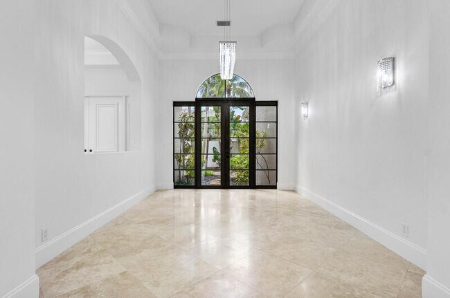 Building Photo - 17662 Circle Pond Ct