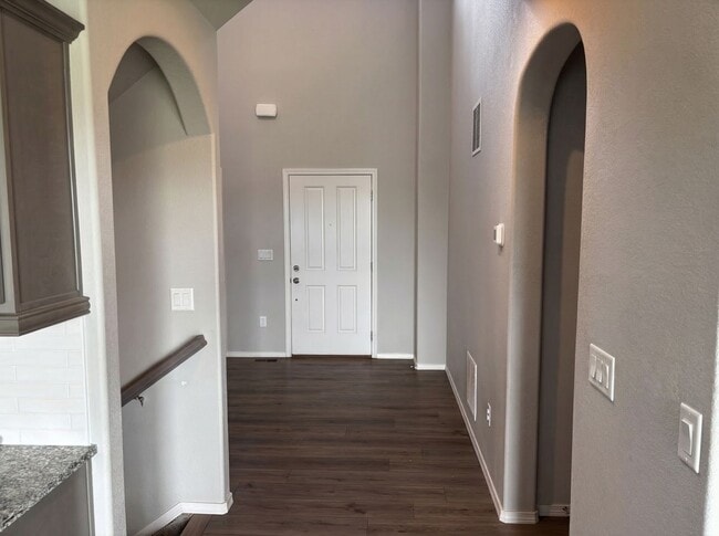 Building Photo - 9377 Mayflower Gulch Wy