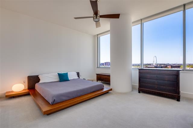 Building Photo - 2200 Victory Ave