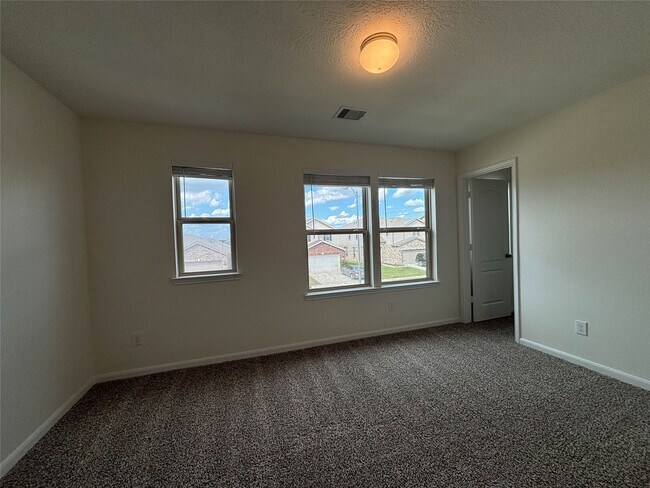 Building Photo - 2527 Boxwood Park