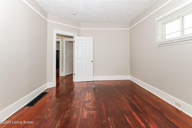 Building Photo - 1714 W Hill St