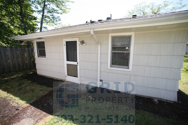 Building Photo - 1 Bedroom Bungalow Available in Inner Nort...